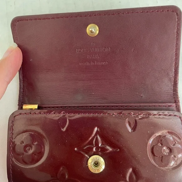LOUIS VUITTON burgundy Vernis key holder - Picture 7 of 10